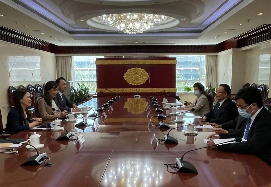 探索未來，2025新澳門正版免費資本車時代來臨，探索未來，2025新澳門正版免費資本車時代揭秘